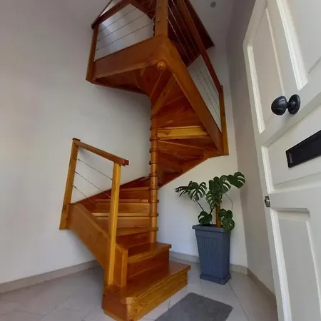 Ayla House I Seaside Cosy And Modern