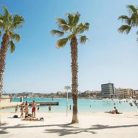 Ayla House Vakantiehuis Birżebbuġa